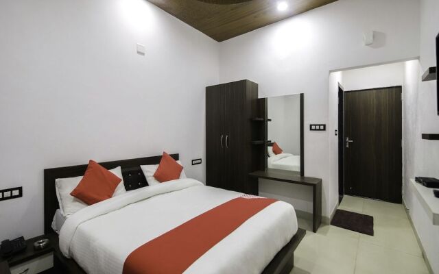 OYO 25084 Hotel Jai Hind