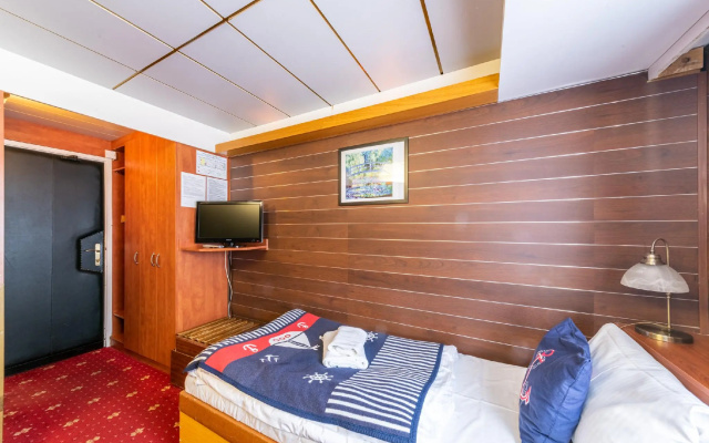 Botel Albatros