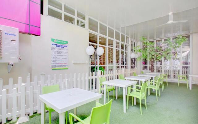 OYO 4005 Bunga Dahlia Guest House