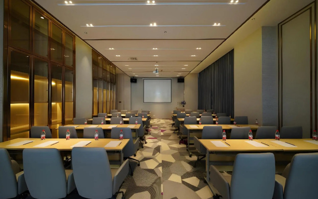 Lavande Hotel (Anshan City Center)