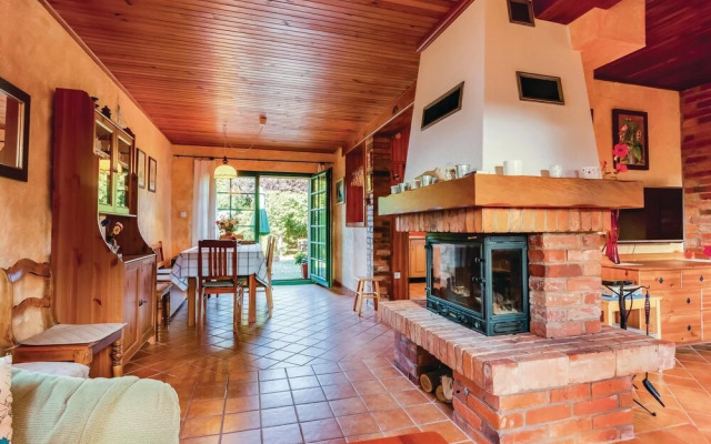 Beautiful Home in Rowy With 3 Bedrooms