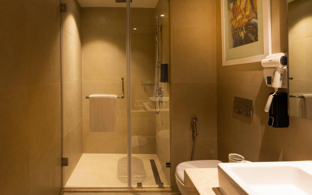 Holiday Inn Express & Suites Bengaluru Old Madras Road by IHG