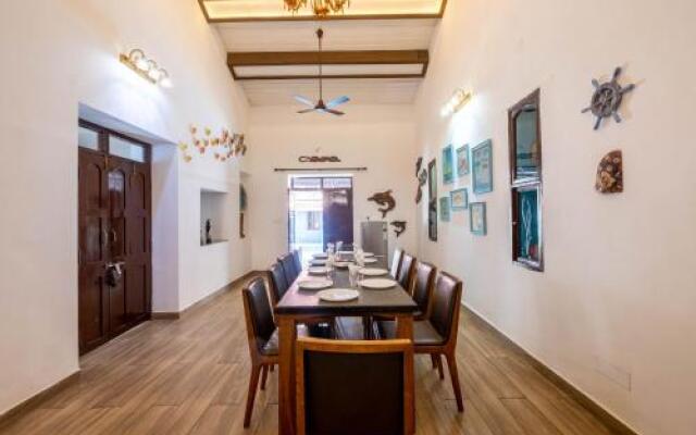Private pool villa close to beach