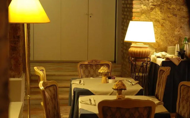 Hotel de La Ville