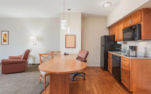 Candlewood Suites Houston I-10 East by IHG