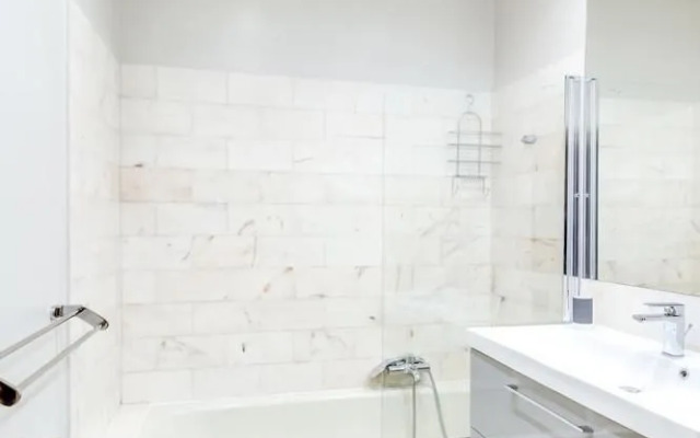 Palais Mire Juan Studio