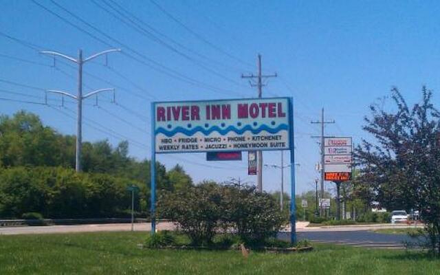 River Inn Motel