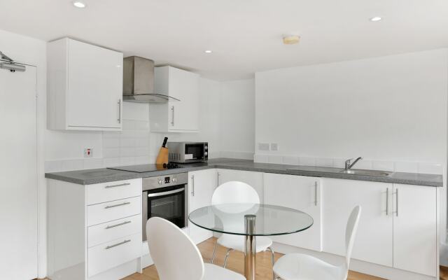 Bond Street Apartments