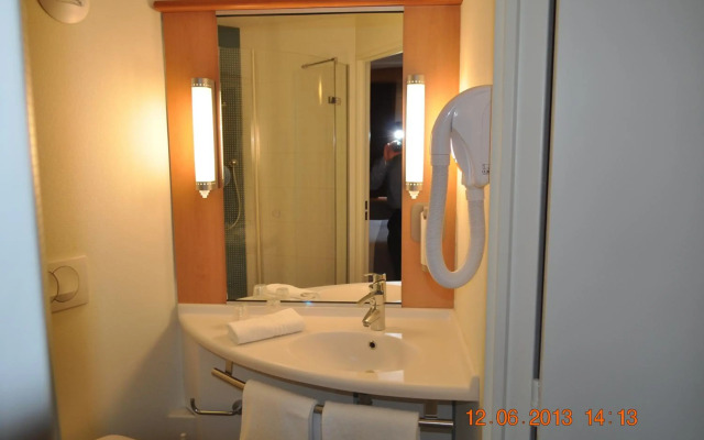 ibis Istres Trigance