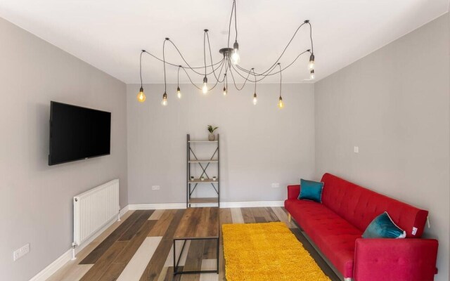 Impeccable 1-bed Apartment in Ebbw Vale, Wales