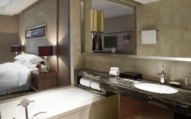 Sheraton Zhenjiang Hotel