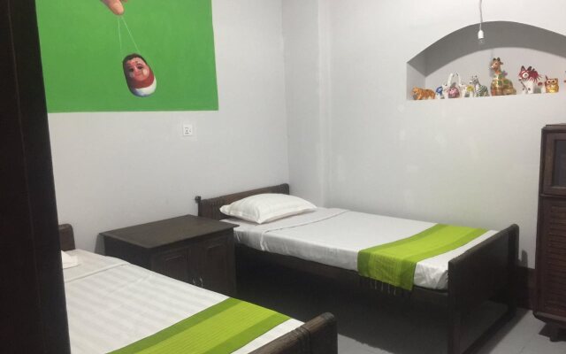 Shwe Yo Vintage Hostel