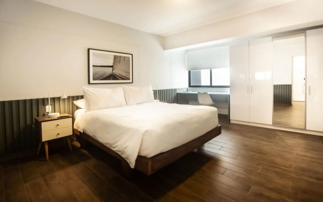 w Upscale 2BR in Miraflores