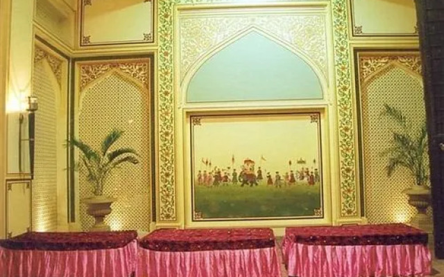 Khaas Bagh, Heritage Hotel