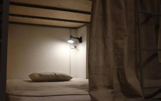 Sleep Studio Hostel