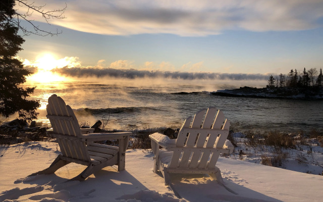 Cove Point Lodge