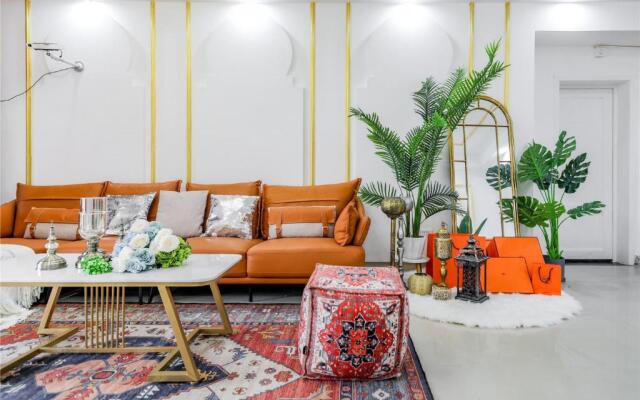Baihong.Riverview Apartment