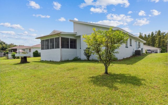 The Lake Home - Beautiful Oasis In The Heart Of Florida! 2 Bedroom Home by Redawning