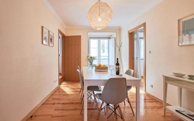 Renovated and Spacious Duplex Apartment With Patio, By TimeCooler