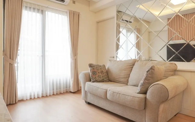 Modern And Comfy 3Br At Transpark Cibubur Apartment