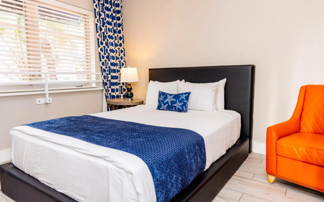 Oceanside Hotel and Suites