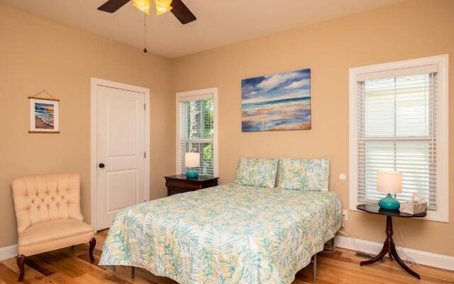 Our Heidaway by Oak Island Accommodations