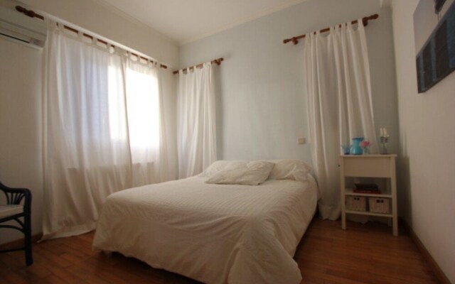 Mazeri Villa