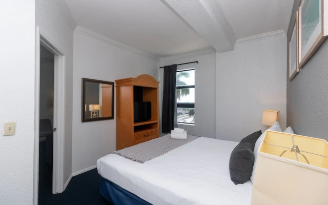 653 Apartment Hollywood Beach