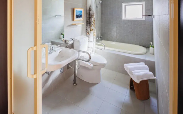 Koharu Resort Hotel & Suites