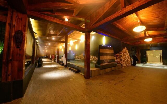 Meet Nanjing, Love Hot Spring Hotel