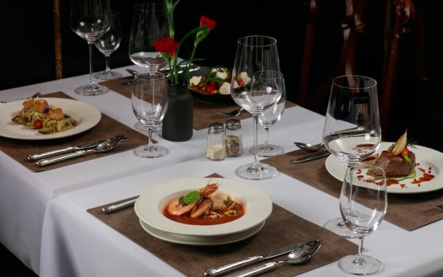 Le Chanvre Hanoi Hotel & Spa