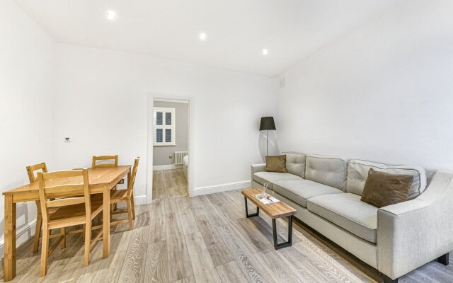 The Knightsbridge Deluxe apartment