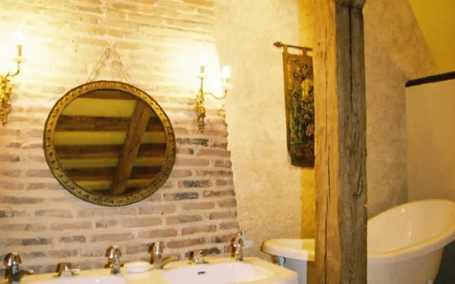 Prieure De La Chaise