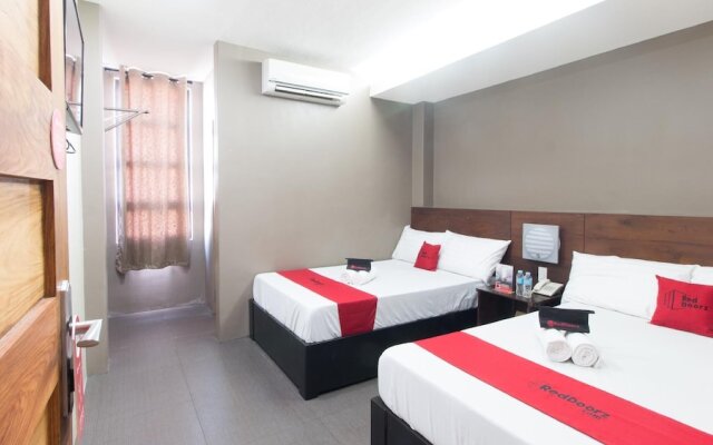 RedDoorz Plus near Laoag International Airport