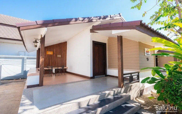 The Laekhong River Resort