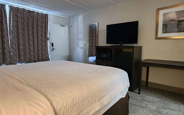 Travelodge by Wyndham Kingsland GA