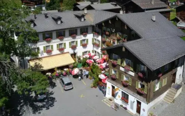 Hotel Croix d'Or et Poste Historisches Hotel