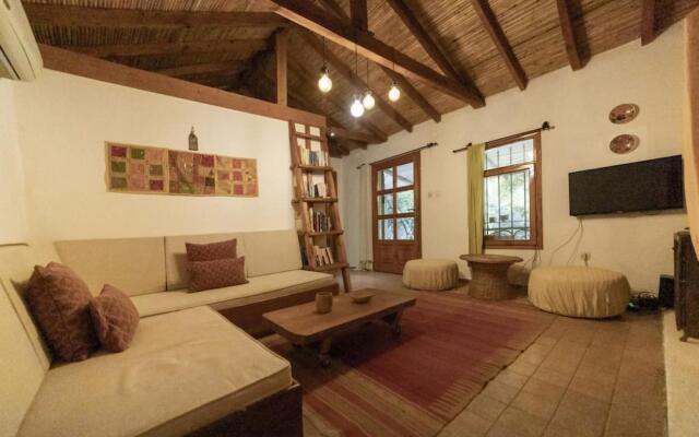Cozy and Secluded House With Garden in Bodrum
