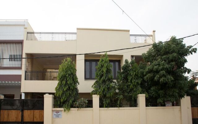 OYO 10077 Indrapuri