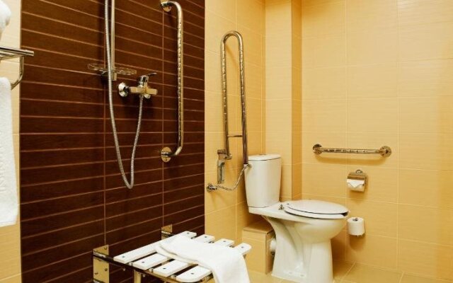 Hotel Krynica Conference & SPA