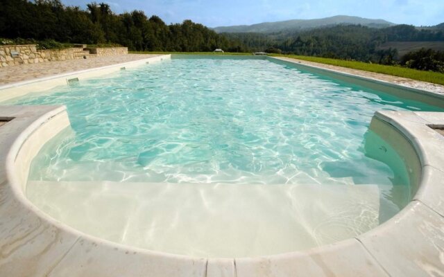 "large Farmhouse in Umbria -swimming Pool -cinema Room -transparent Geodesic Dome"