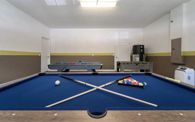 9BR Family Villa Pool Near Disney