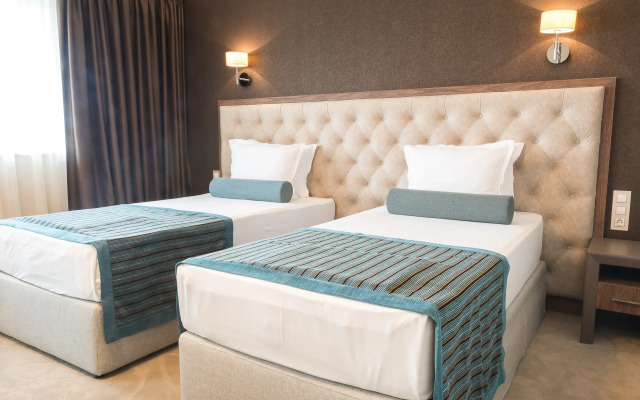 Hotel Cherno More