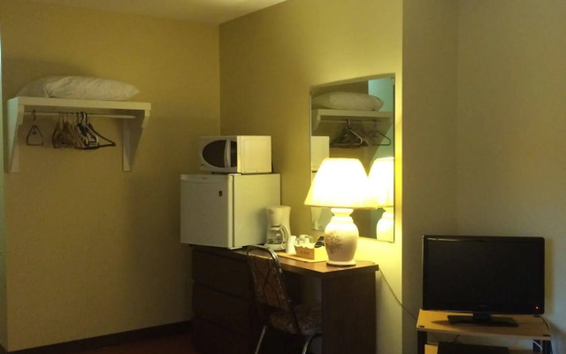 Blueberry Hill Motel