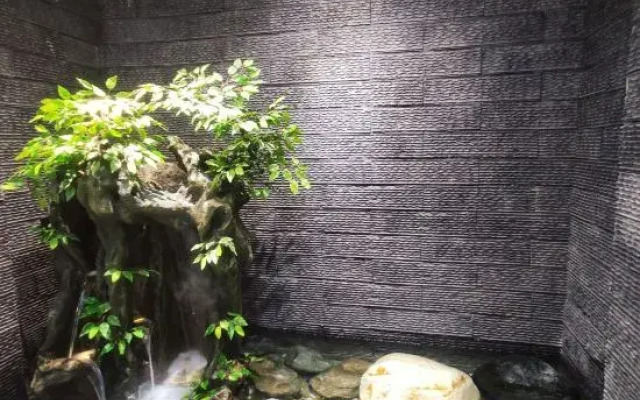 Zhengzhou Dongguan Hotel (Qingdao University Bohai Haishang Branch)