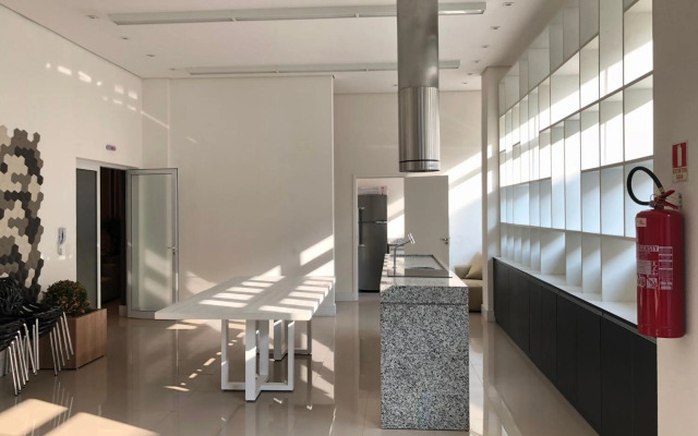 Flat Granja Viana - espaço e conforto