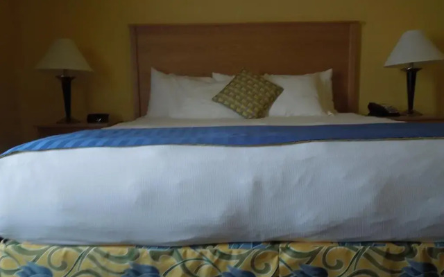 The Atrium Resort, Virginia Beach by Vacatia