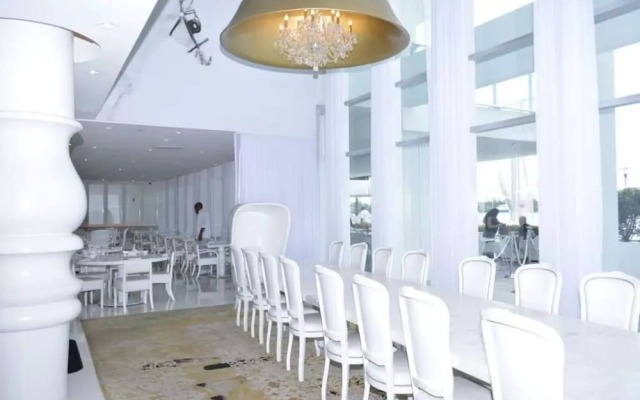 High Floor Studio 1100 Condo Hotel