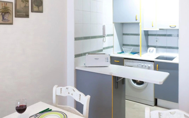 Conde Ibarra Central by Valcambre