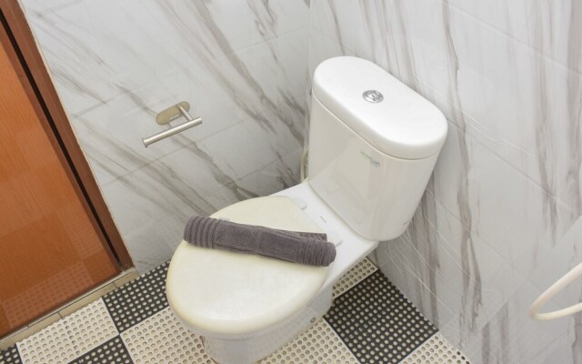 Nice And Cozy Studio At Tifolia Apartment